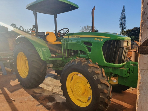 Trator John Deere 5078