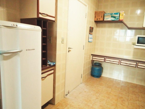 Imagem 9 de 12 de Guarujá Pitangueiras 3 Dormitórios 1 Suíte Mobiliado 2 Vagas Churrasqueira Serviço De Praia Portaria 24 Horas!!! - Ap0757 - 34707461