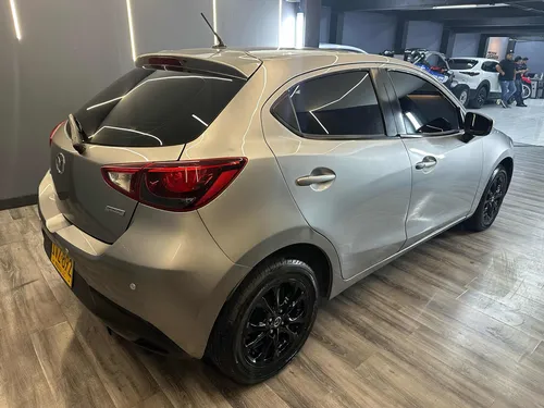 Mazda 2 1.5 Touring