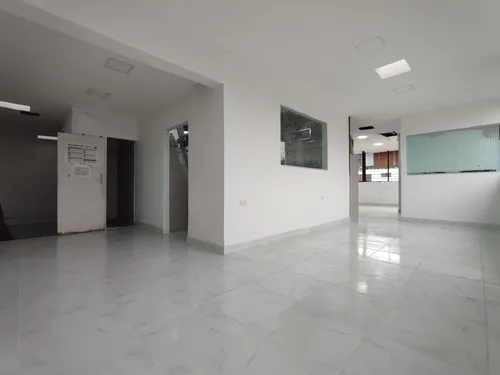 Local En Arriendo En Popular. Cod A29138