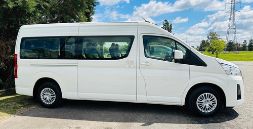 Toyota Hiace 2.8 Tdi Commuter 6at 14a