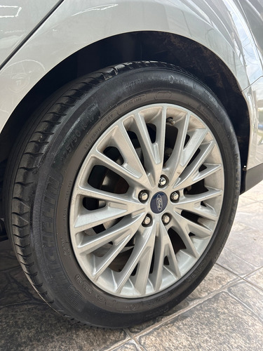 Ford Focus III 2.0 Sedan Se Plus Mt