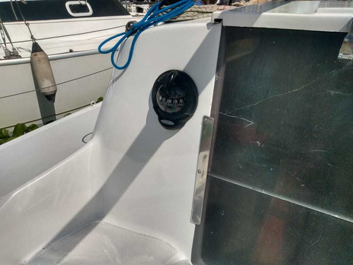 Velero Mitiaro 25.8