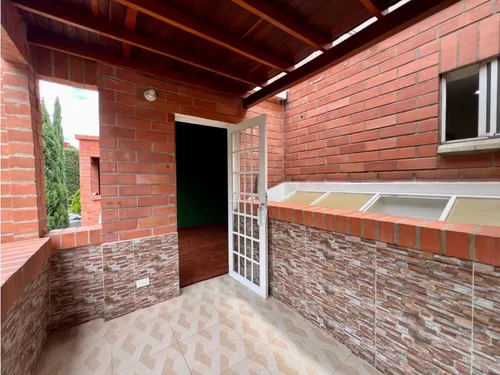 | Ve N T A | Casa En Envigado-unidad Cerrada. La Mejor Ubicación