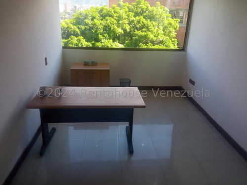 Apartamento Con Una Ubicación Privilegiada Mls #25-14769 Ng