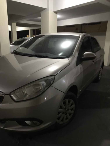 Fiat Grand Siena 2013 1.4 Attractive Flex 4p