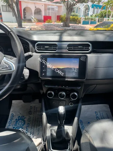 Renault Duster 1.3 Intense Cvt