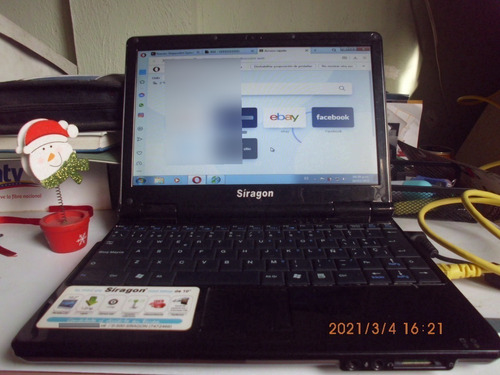 Mini Laptop Siragon Ml1010 Operativa Incluye Forro