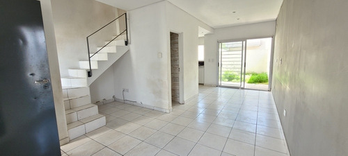 Imagen 3 de 22 de Venta Duplex 3 Ambientes Ituzaingo