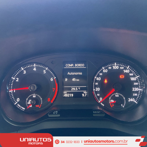 Volkswagen Voyage 1.6 MSI FLEX 16V 4P AUT.
