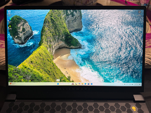 Notebook Alienware M15 R7 I7-12700h 32gb 1tb Rtx 3060 (Usado)