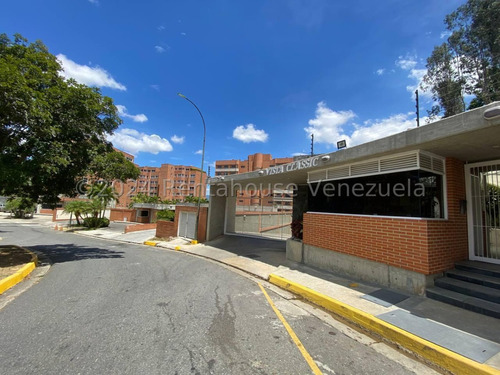 Apartamento En Venta, Lomas Del Sol #24-22877