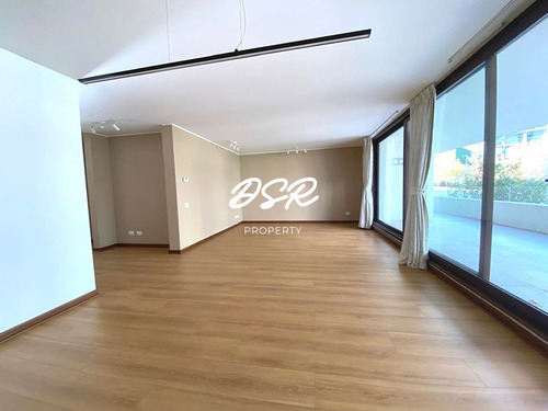 Excelente Depto De 3 D Mas Servicio Con Jardín Privado.
