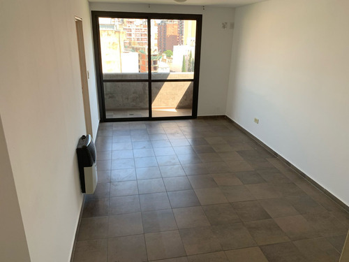 ¡alquiler Depto 1 Dormitorio Con Balcón Y Vista A La Cañada A Metros De Patio Olmos!