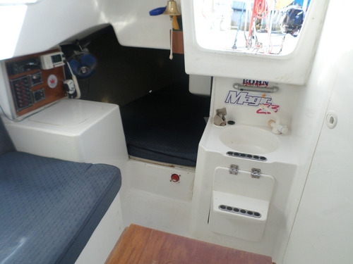 Velero Magic 23 Con Quillote Izable Electrico