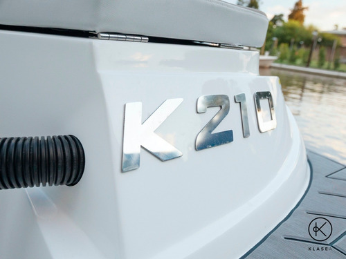 Lancha Klase A 210 Fuera De Borda.