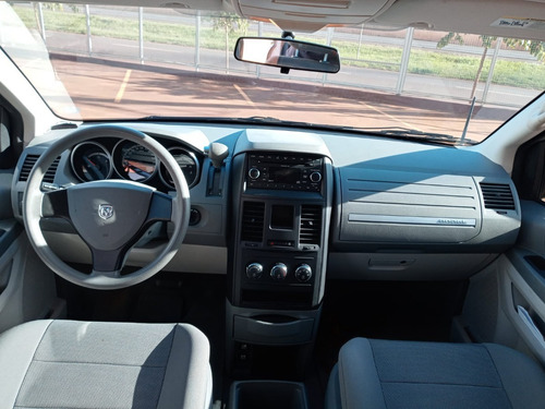 Imagem 5 de 8 de Dodge Grand Caravan