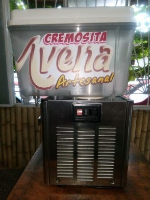 Imagen 4 de 6 de Dispensador De Jugos Avena Bebidas Frías Cofrimell De 12 Lit