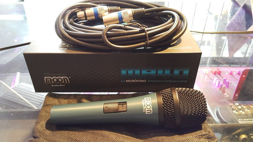 Imagen 3 de 4 de Microfono Moon M840 Dinamico Voces Dj Cable Hot Sale