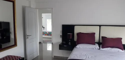 Casa En Venta - 4 Dormitorios 4 Baños - Coronel Brandsen