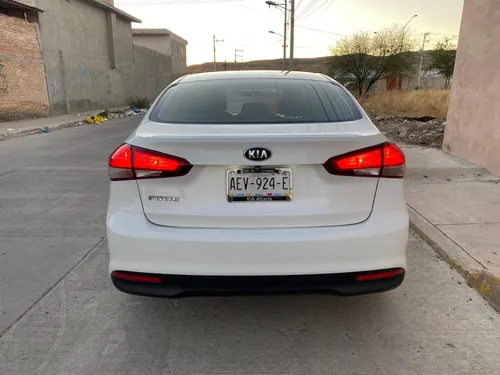 Kia Forte 2.0 Ex Mt
