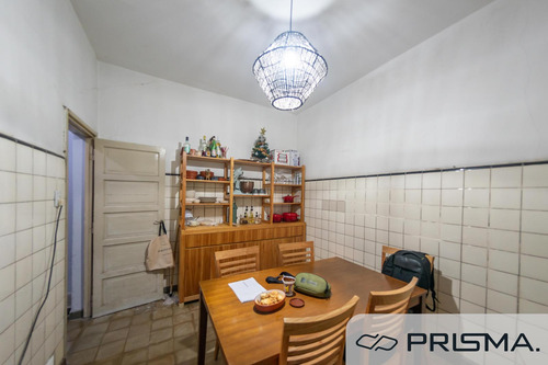 Casa - 1 Dorm - Guemes - Apta Credito