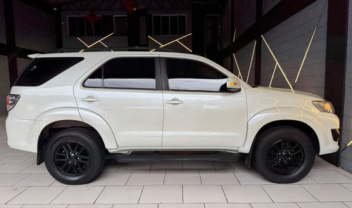 Toyota Hilux 2.7 Std Cab. Dupla 4x4 Flex 4p