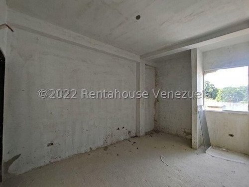 Imagen 7 de 15 de Casa En Venta En Barrio Sucre Maracay Aragua 22-27195 Irrr