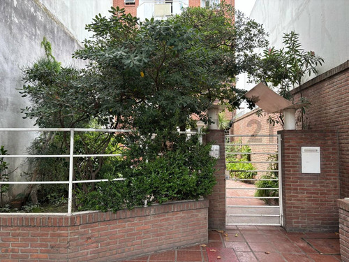Monoambiente En Planta Baja Con Patio