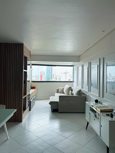 Apartamento 3/4 C/ Dependência Completa Revertida Em Suite
