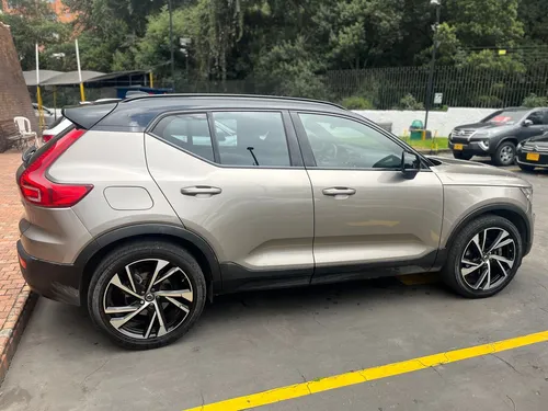 Volvo XC40 2.0 Hibrid