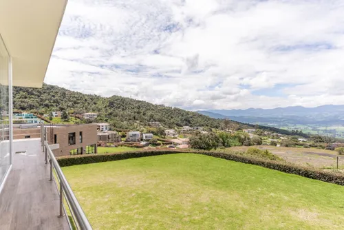 Casa En Venta En Vereda Yerbabuena. Cod V4583