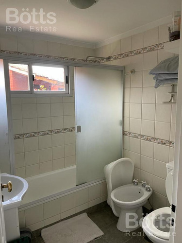Venta Increíble Casa Con Piscina En Country Banco Provincia
