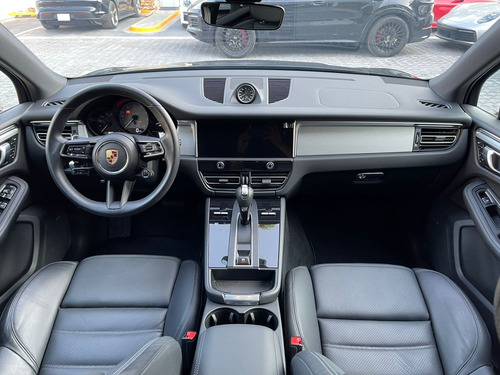 Porsche Macan 2024