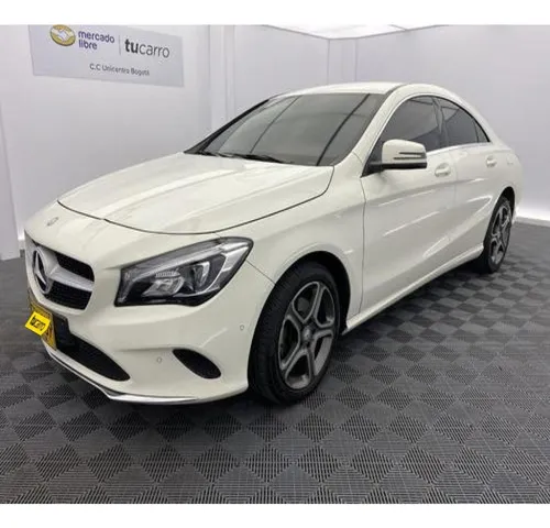 Mercedes-Benz Clase CLA 180 2017 1.6 Essential