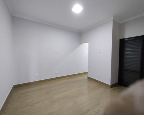 Imagem 9 de 21 de Vende-se Casa Térreo De Alto Padrão, Projeto Moderno Em Condomínio Fechado Com Toda A Infraestrutura. - Ca05125 - 70551126