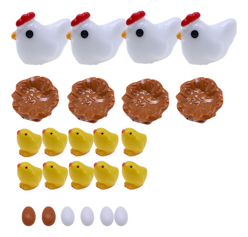 Pollos en miniatura y huevos de gallina para manualidades con té