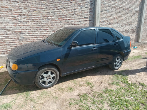 Volkswagen Polo Classic 1.6 Mi