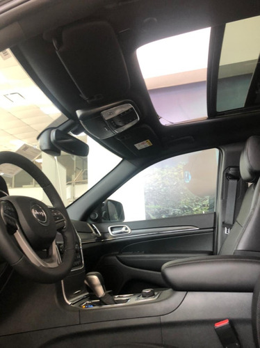 Imagen 14 de 15 de Grand Cherokee Limited 3,6l 2019 Negra 0km Lop