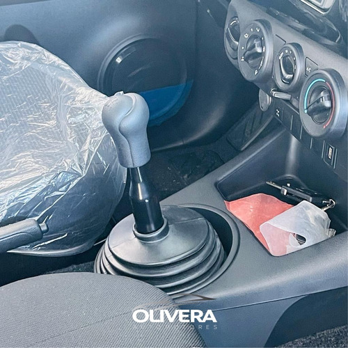 Toyota Hilux Pick Up 4x4 Diesel 0km - Olivera Automotores