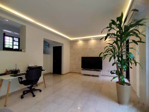 Imagen 6 de 26 de Townhouse En La Urbanización Residencial Bosque Encantado La Boyera El Hatillo Caracas