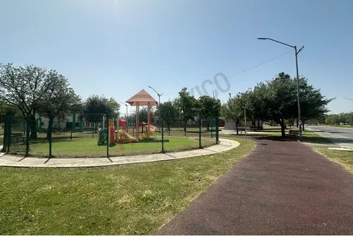 Casa En Venta, En Santa Cecilia, Apodaca, Nuevo León