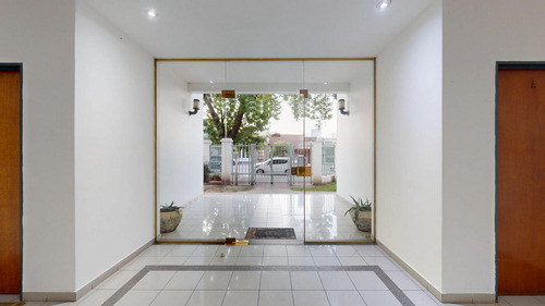 65 Entre 28 Y 29 La Plata - Departamento De Dos Dormitorios Con Cochera En Venta