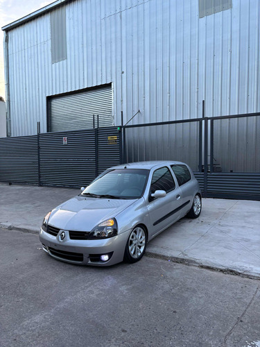Renault Clio 1.2 Authentique Pack Ii 75cv