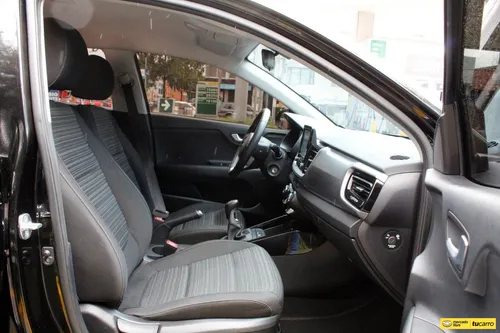 Kia Stonic 1.0 Zenith Hibrido