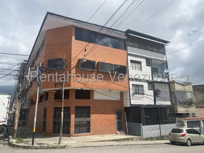 Edificio en alquiler