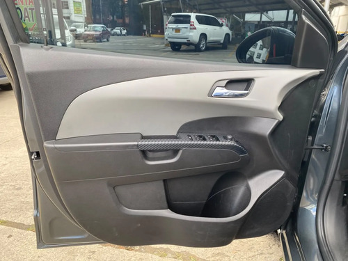 Chevrolet Sonic 1.6 Lt 4 p