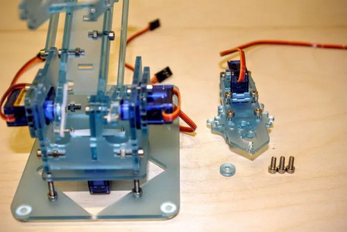 Imagen 5 de 6 de Kit Ensamblar Brazo Robotico Acrílico 4 Gdl + 4 Servos Sg90