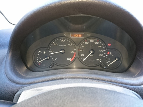 Imagen 6 de 11 de Peugeot 206 1.9 Xrd Premium 5 P 2006