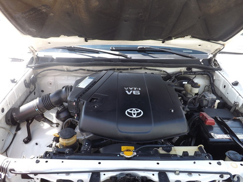 Toyota Fortuner .